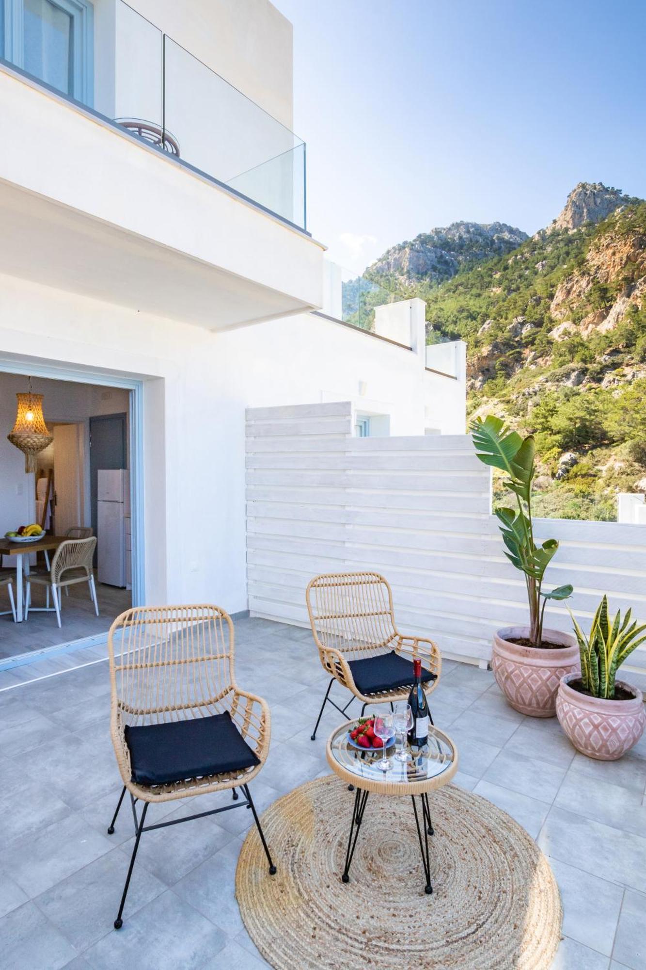 Yploui Suites Karpathos Esterno foto