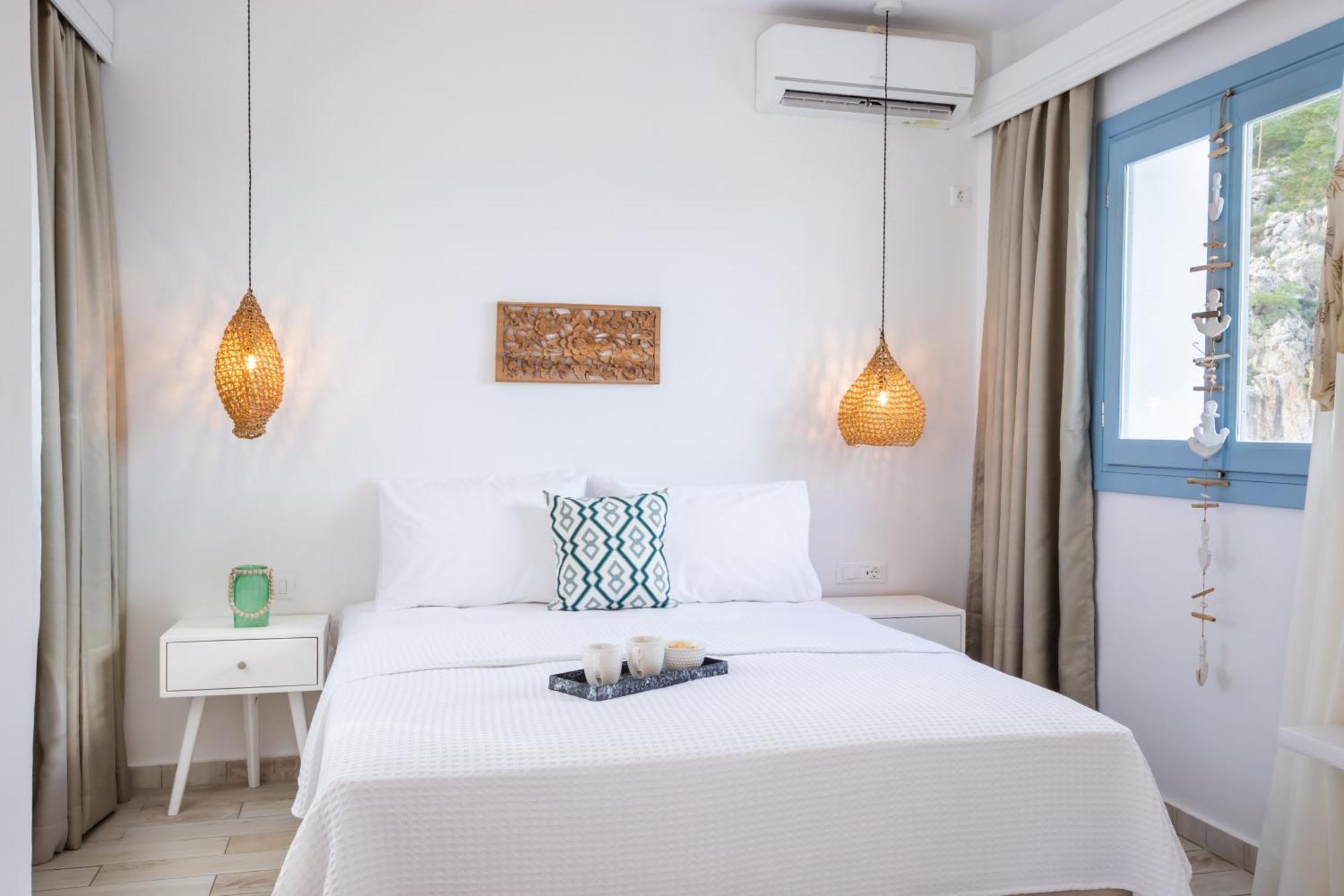 Yploui Suites Karpathos Esterno foto