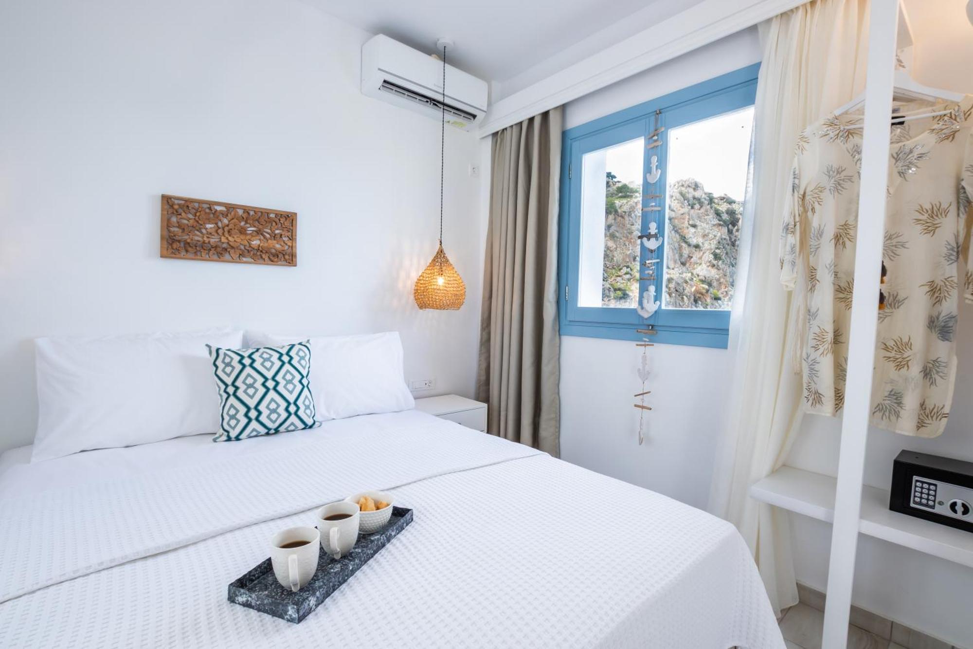Yploui Suites Karpathos Esterno foto