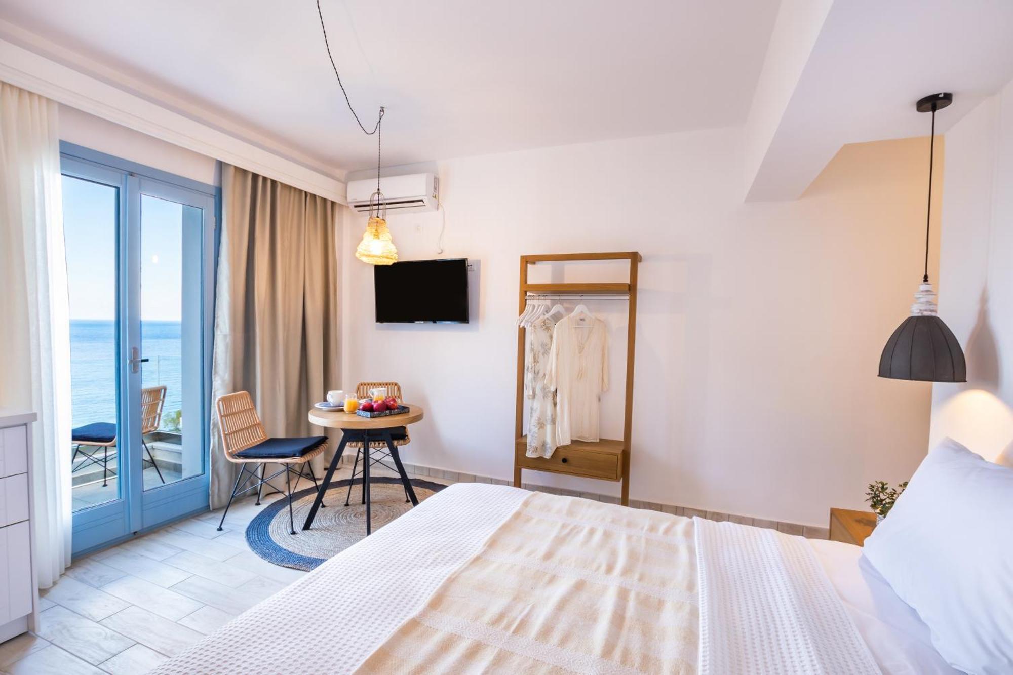 Yploui Suites Karpathos Esterno foto