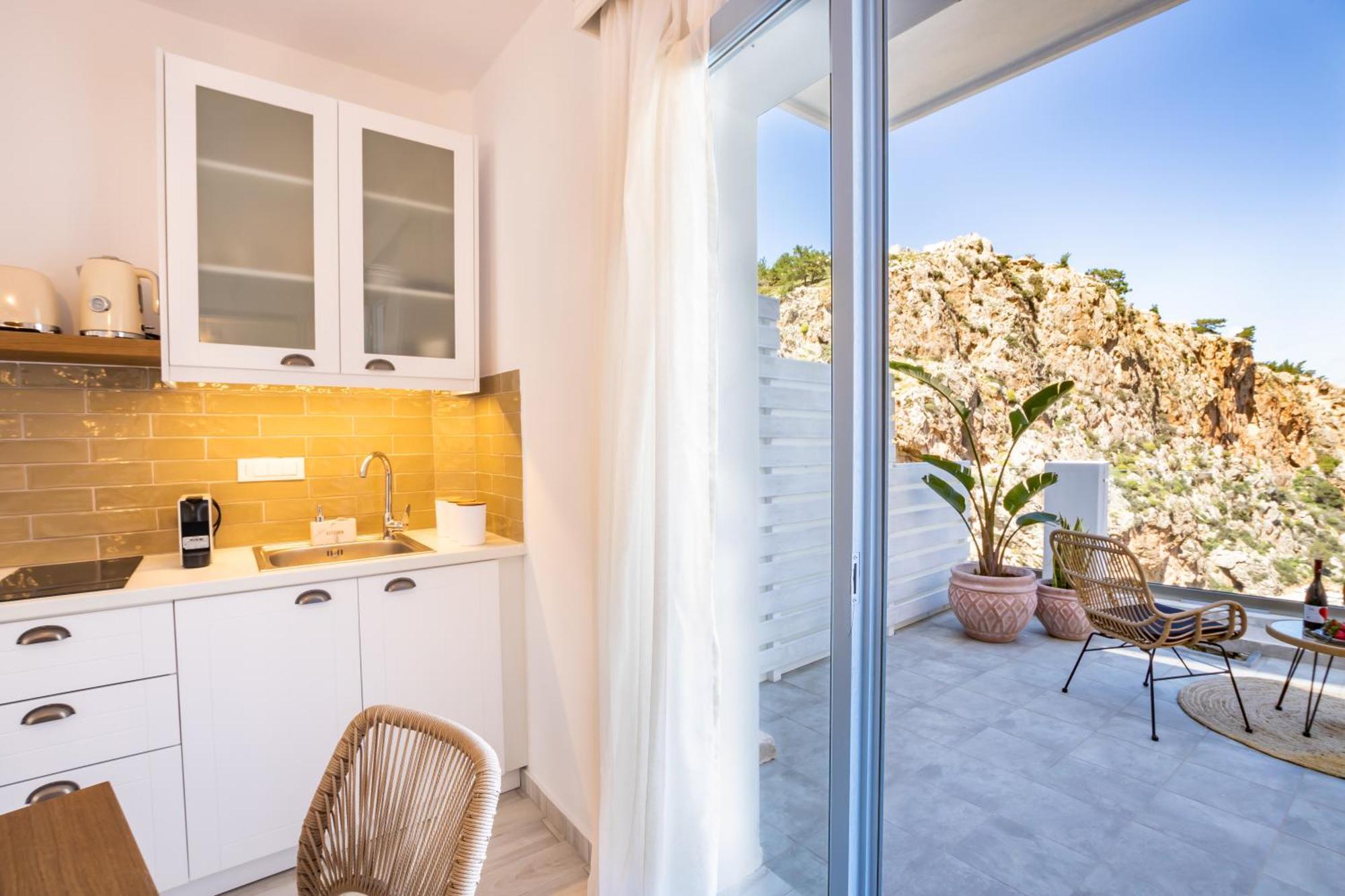 Yploui Suites Karpathos Esterno foto