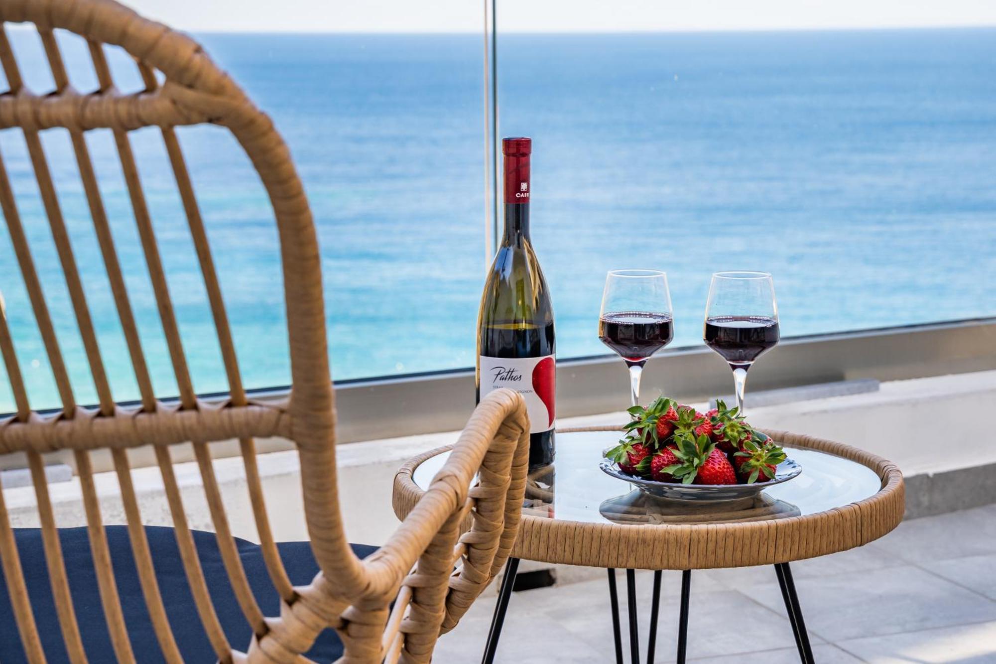 Yploui Suites Karpathos Esterno foto